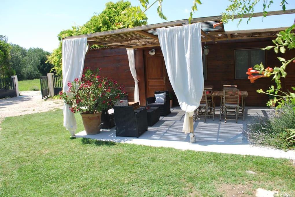Le Cabanon Tendance Du Luberon Mérindol Eksteriør bilde